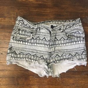 Size 5 Bullhead shorts